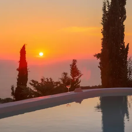 Boo Premium Living Villa Tsoukaladhes