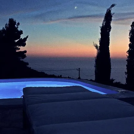 Villa Boo Premium Living Tsoukaladhes